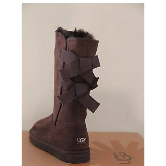 Looking to trade for these uggs!look thru my close - Picture 10 of 14